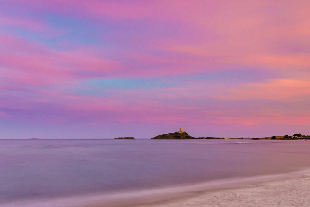 Strand Su Guventeddu kristallklares Wasser beim Sant'Efis Hotel Pula