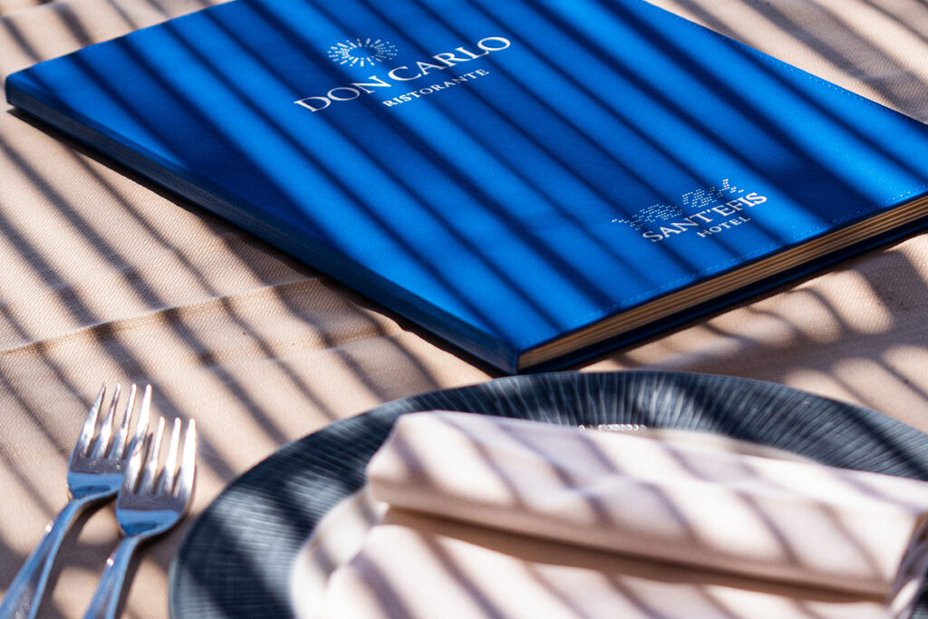 Panoramaterrasse mit Meerblick Restaurant Don Carlo bei Nora Südsardinien