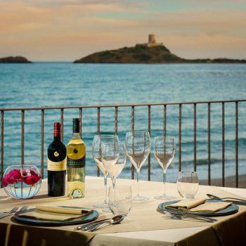 Cena con vista sulla Torre di Nora al Ristorante Don Carlo, nel tuo Hotel di Lusso nel Sud Sardegna
